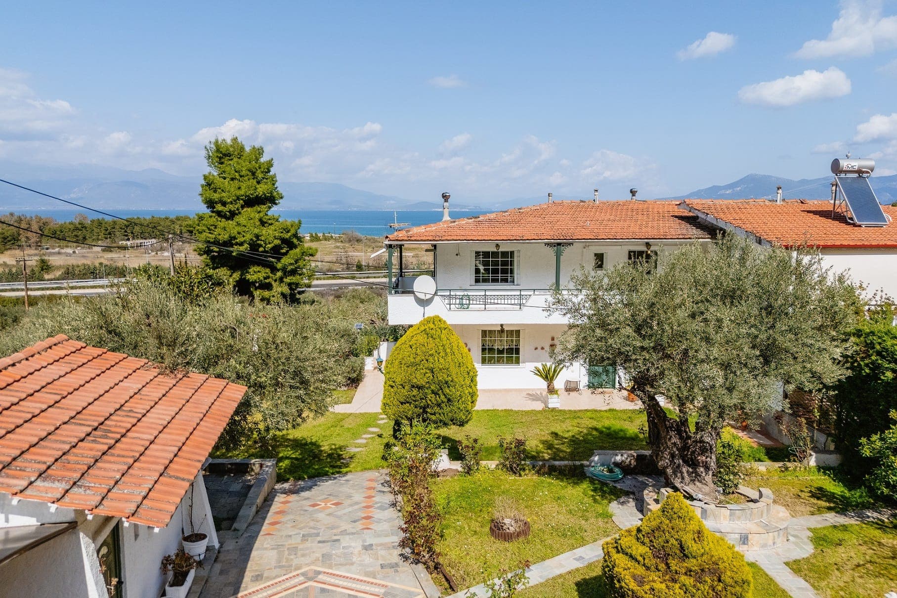 for sale House — Kamena Vourla, photo 1