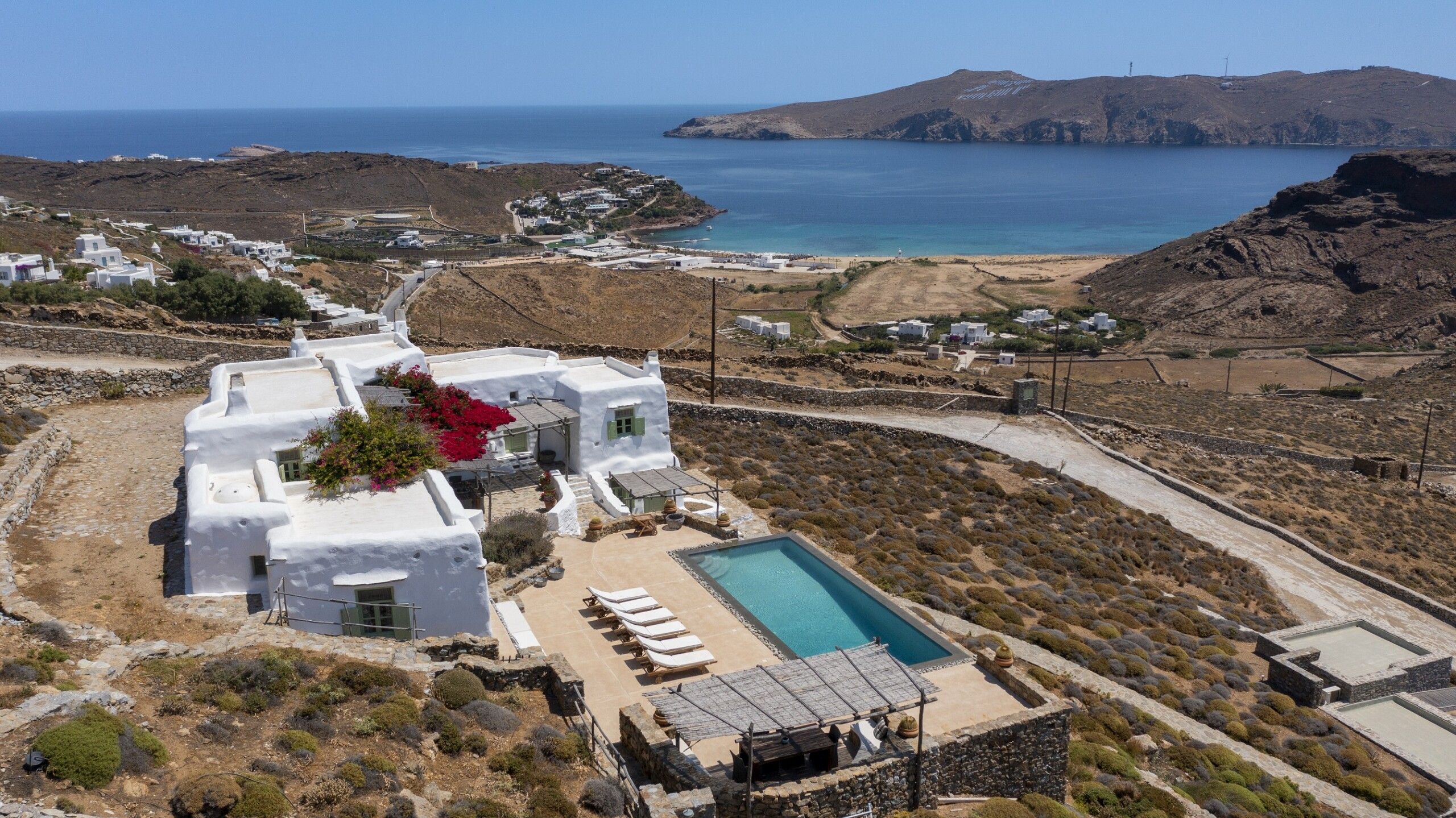 Beautiful Residence with Seaview | Mykonos Island - BARNES Greece